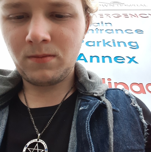 Meet your Posher, Rickie - Picture 1 of 1